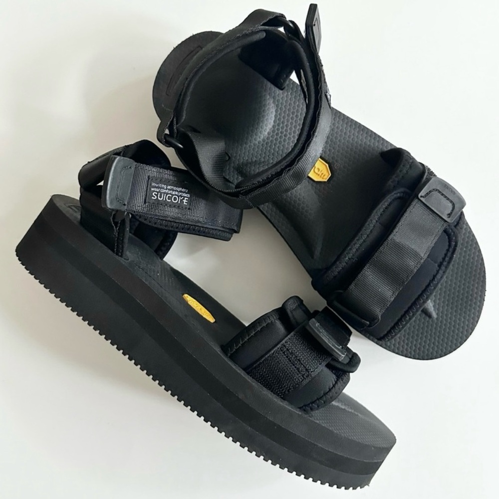 SUICOKE | CEL VPO PLATFORM SANDALS VIBRAM RUBBER SOLES (BLACK) LIGHTWEIGHT HYPE